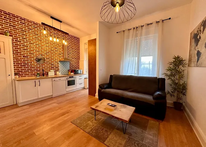 A0 Grand Appartement, Jaccuzi, Et Exterieur Thermal Artem A 200M